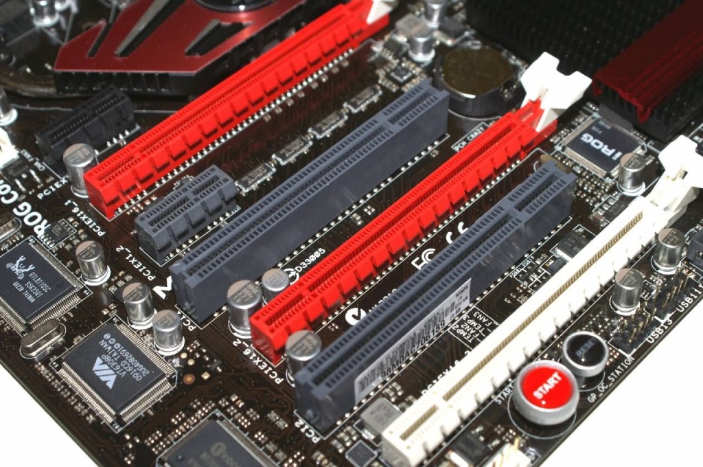 Слоты для плат расширения.jpg